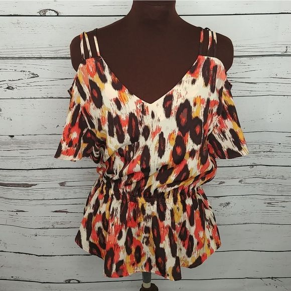 sofia by sofia vergara Tops - Sofia Vergara Coral Leopard Cold Shoulder Blouse